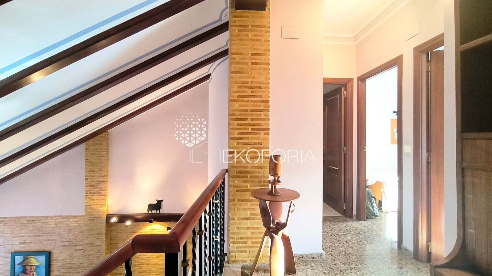 6 bedroom Villa for sale in Benifaraig with garage - € 498,000 (Ref: 9926775)