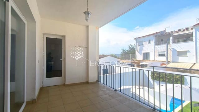 3 bedroom Semi-detached Villa for sale in Beneixida with pool garage - € 375,000 (Ref: 9951030)