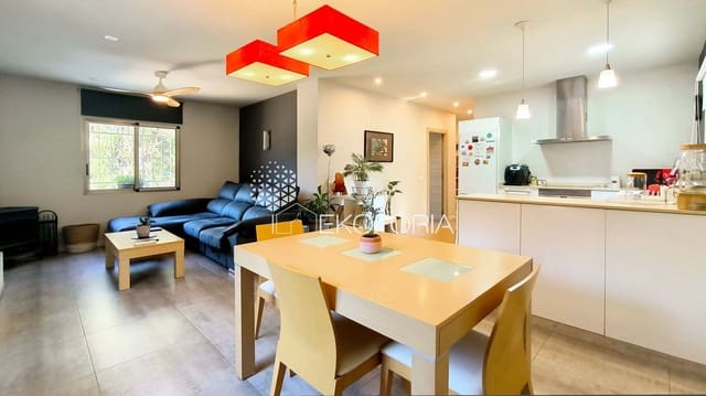 2 sypialnia Willa na sprzedaż w Sagunto / Sagunt z basenem garażem - 265 000 € (Ref: 9978157)