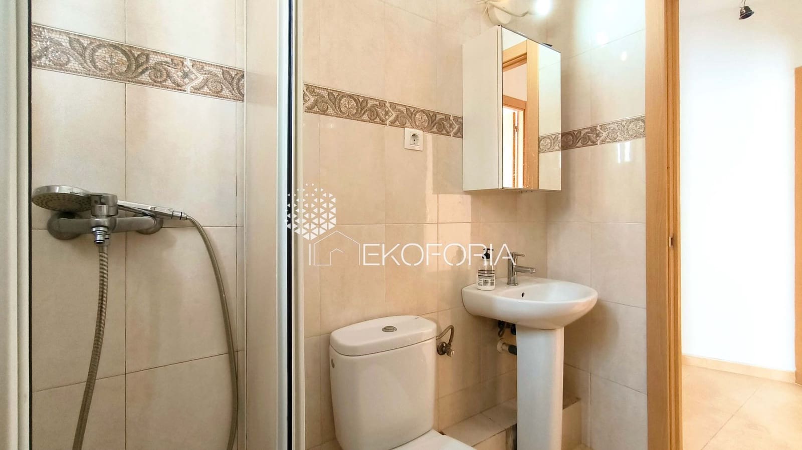 2 makuuhuone Kattohuoneisto vuokrattavana paikassa Valencia kaupunki - 1 250 € (Ref: 9979429)