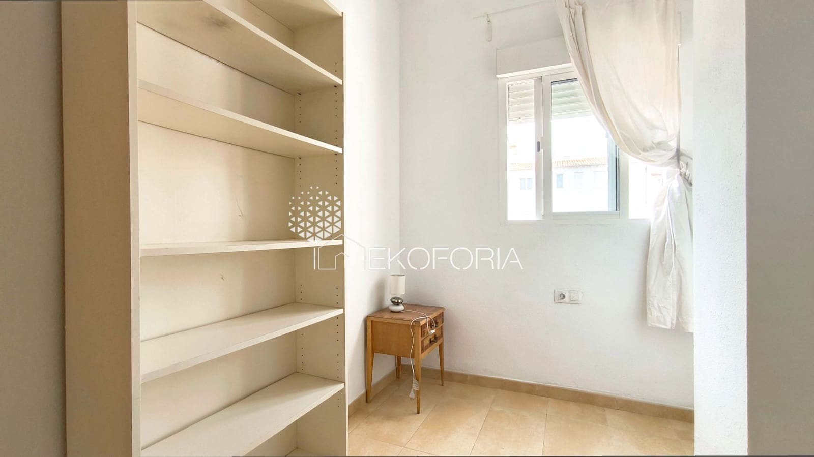 2 makuuhuone Kattohuoneisto vuokrattavana paikassa Valencia kaupunki - 1 250 € (Ref: 9979429)