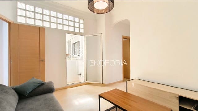2 quarto Penthouse para arrendar em Valência cidade - 1 250 € (Ref: 9979429)