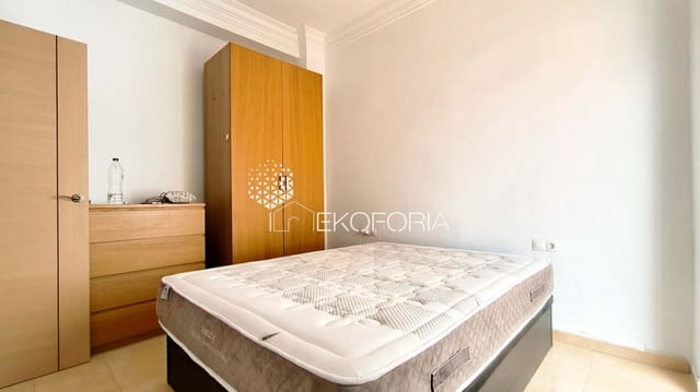 2 quarto Penthouse para arrendar em Valência cidade - 1 250 € (Ref: 9979429)
