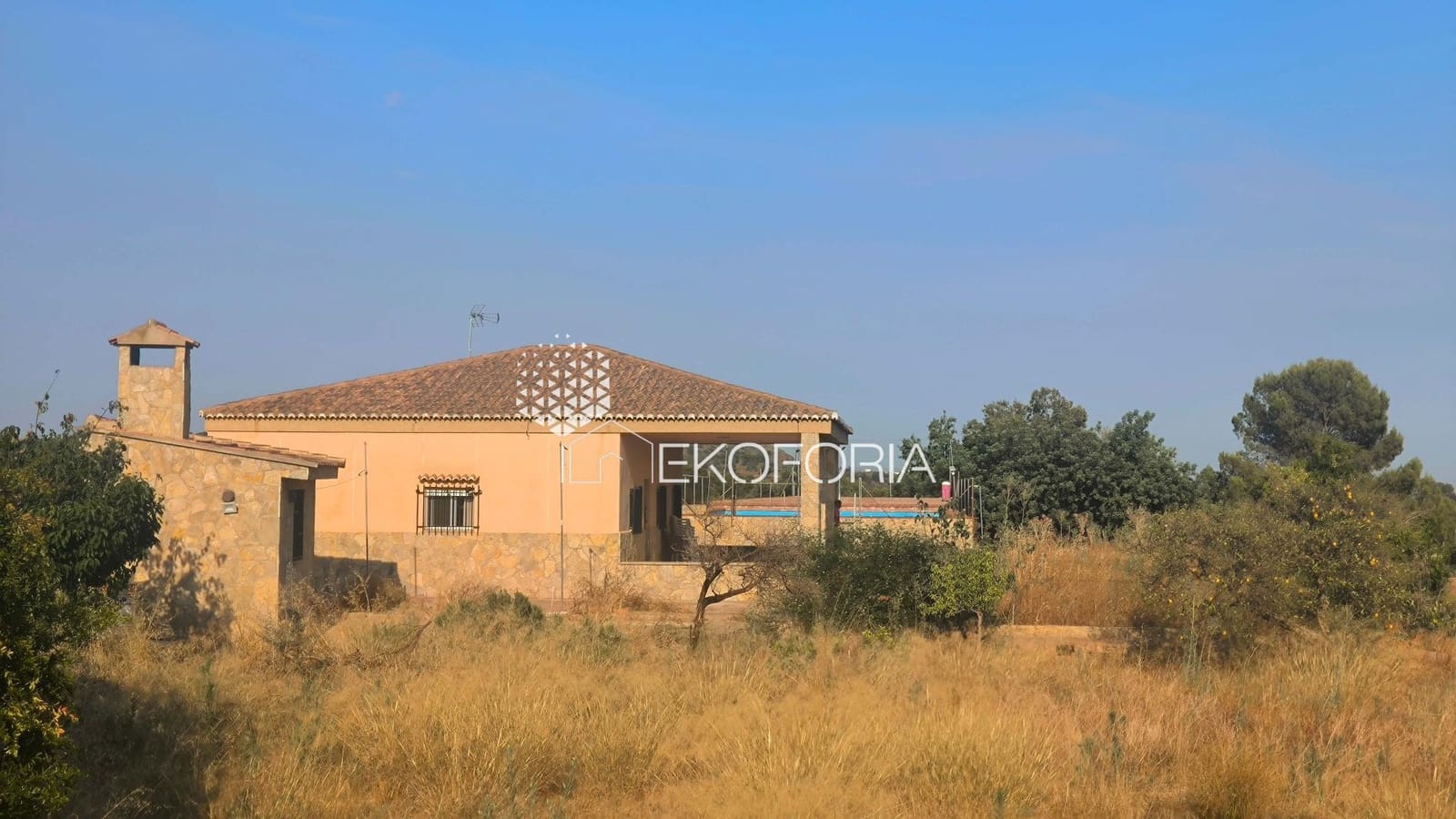 4 slaapkamer Villa te koop in Naquera met zwembad garage - € 295.000 (Ref: 9990215)