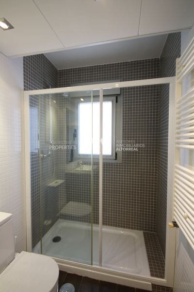 6 Zimmer Villa zu vermieten in Altorreal mit Pool Garage - 1.700 € (Ref: 10086251)