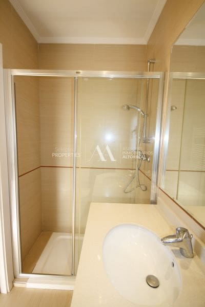 6 Zimmer Villa zu vermieten in Altorreal mit Pool Garage - 1.700 € (Ref: 10086251)