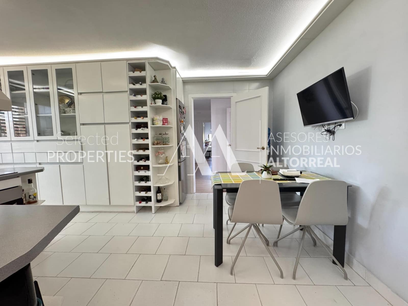 4 Zimmer Penthouse zu vermieten in Altorreal mit Pool Garage - 1.150 € (Ref: 10086253)