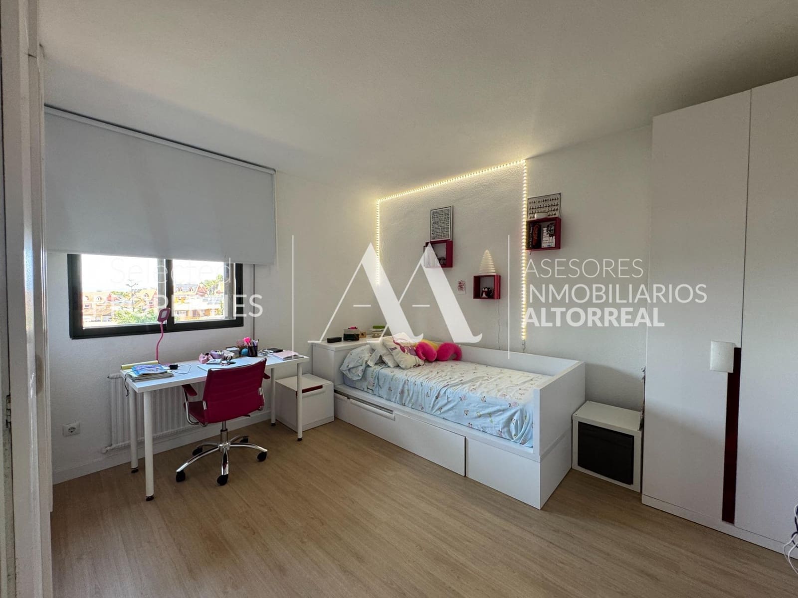 4 Zimmer Penthouse zu vermieten in Altorreal mit Pool Garage - 1.150 € (Ref: 10086253)