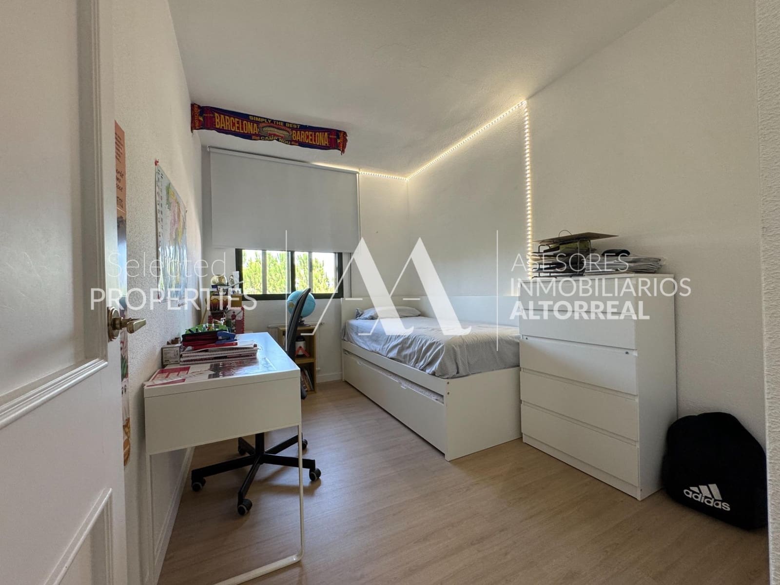 4 Zimmer Penthouse zu vermieten in Altorreal mit Pool Garage - 1.150 € (Ref: 10086253)