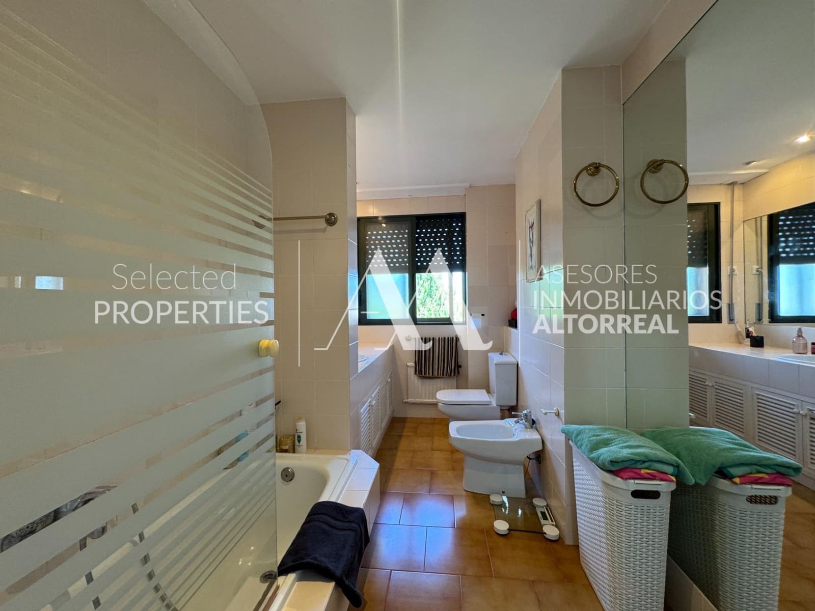 4 Zimmer Penthouse zu vermieten in Altorreal mit Pool Garage - 1.150 € (Ref: 10086253)