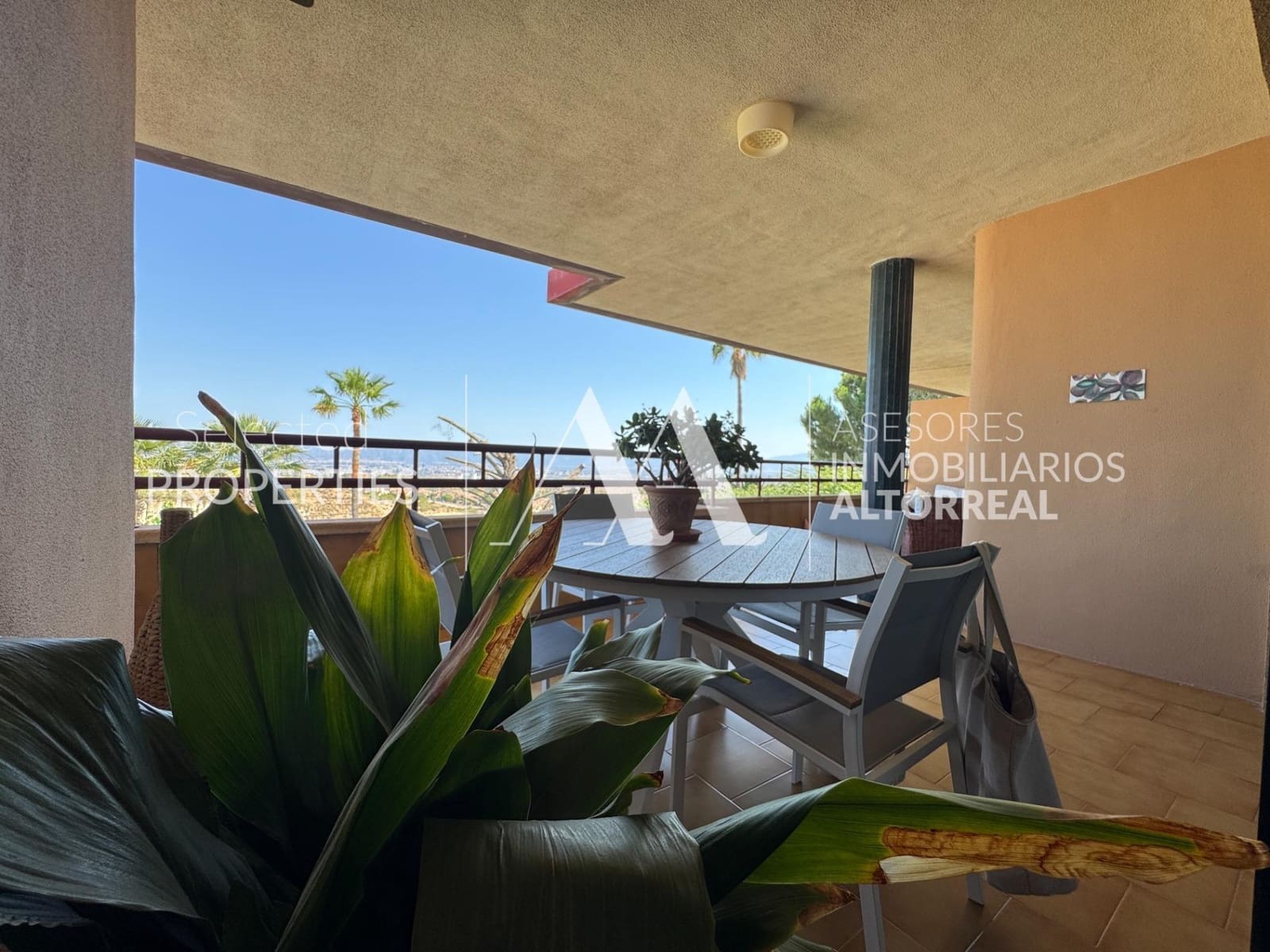 4 Zimmer Penthouse zu vermieten in Altorreal mit Pool Garage - 1.150 € (Ref: 10086253)