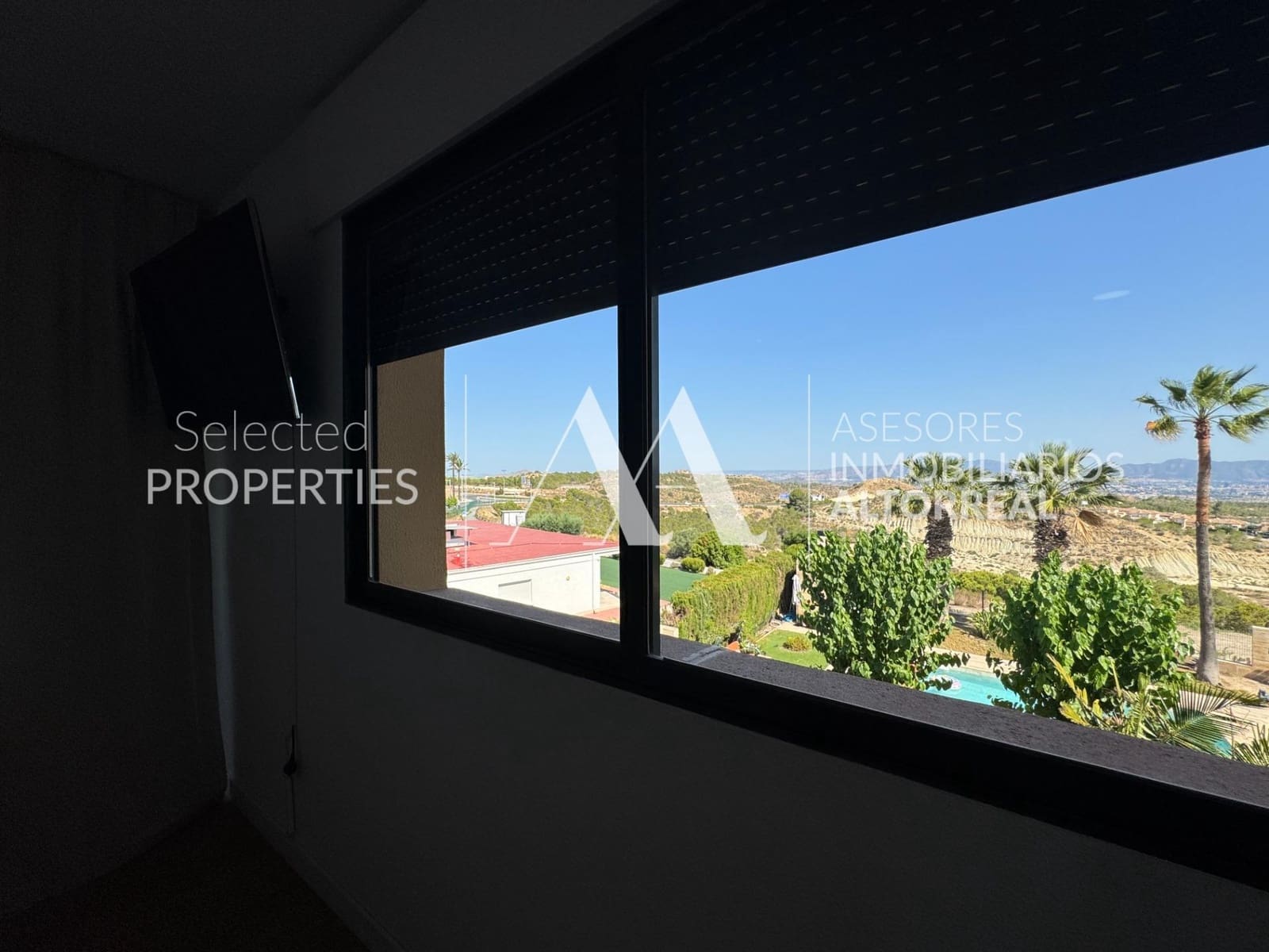 4 Zimmer Penthouse zu vermieten in Altorreal mit Pool Garage - 1.150 € (Ref: 10086253)