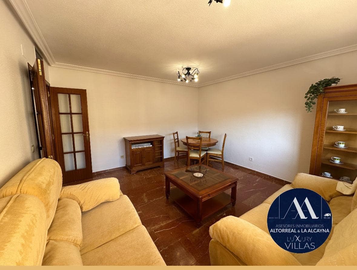 3 bedroom Flat for rent in Murcia city - € 1,000 (Ref: 8715668)