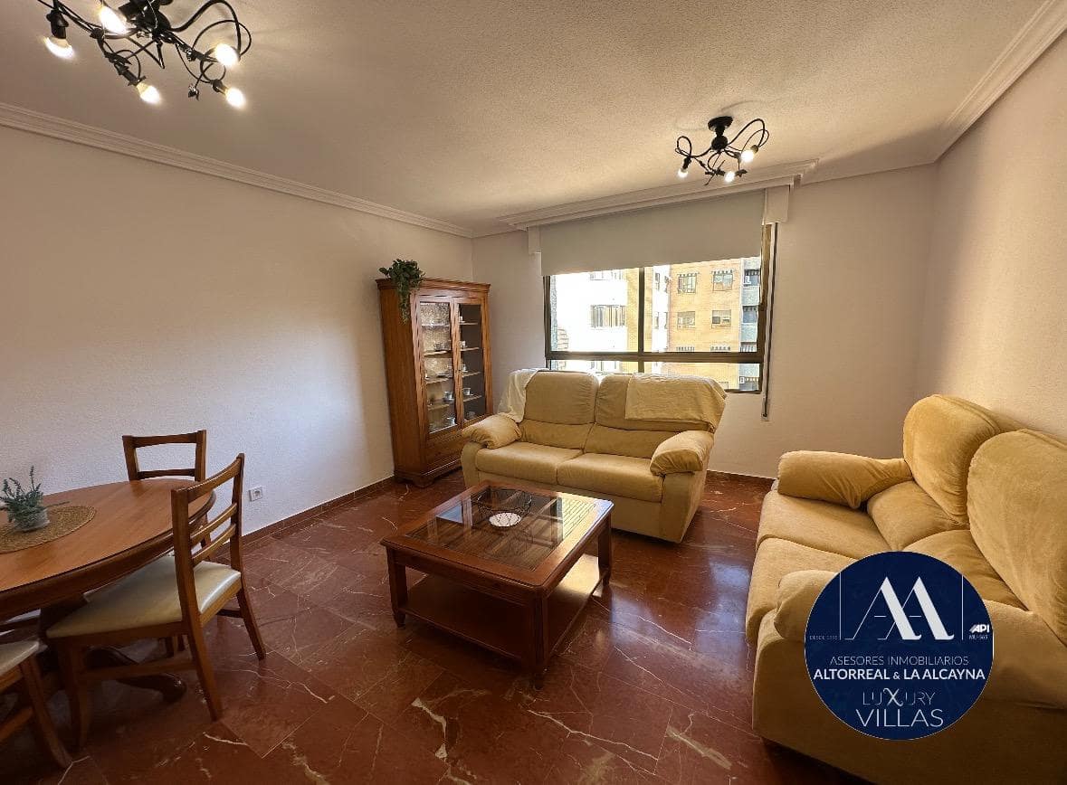 3 bedroom Flat for rent in Murcia city - € 1,000 (Ref: 8715668)