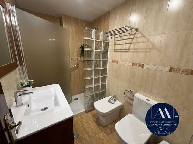 3 bedroom Flat for rent in Juan Carlos I, Murcia city - € 1,000 (Ref: 8715668)