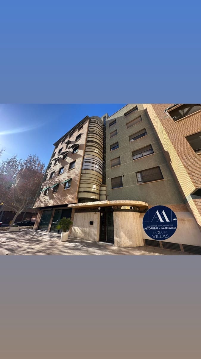 3 bedroom Flat for rent in Murcia city - € 1,000 (Ref: 8715668)