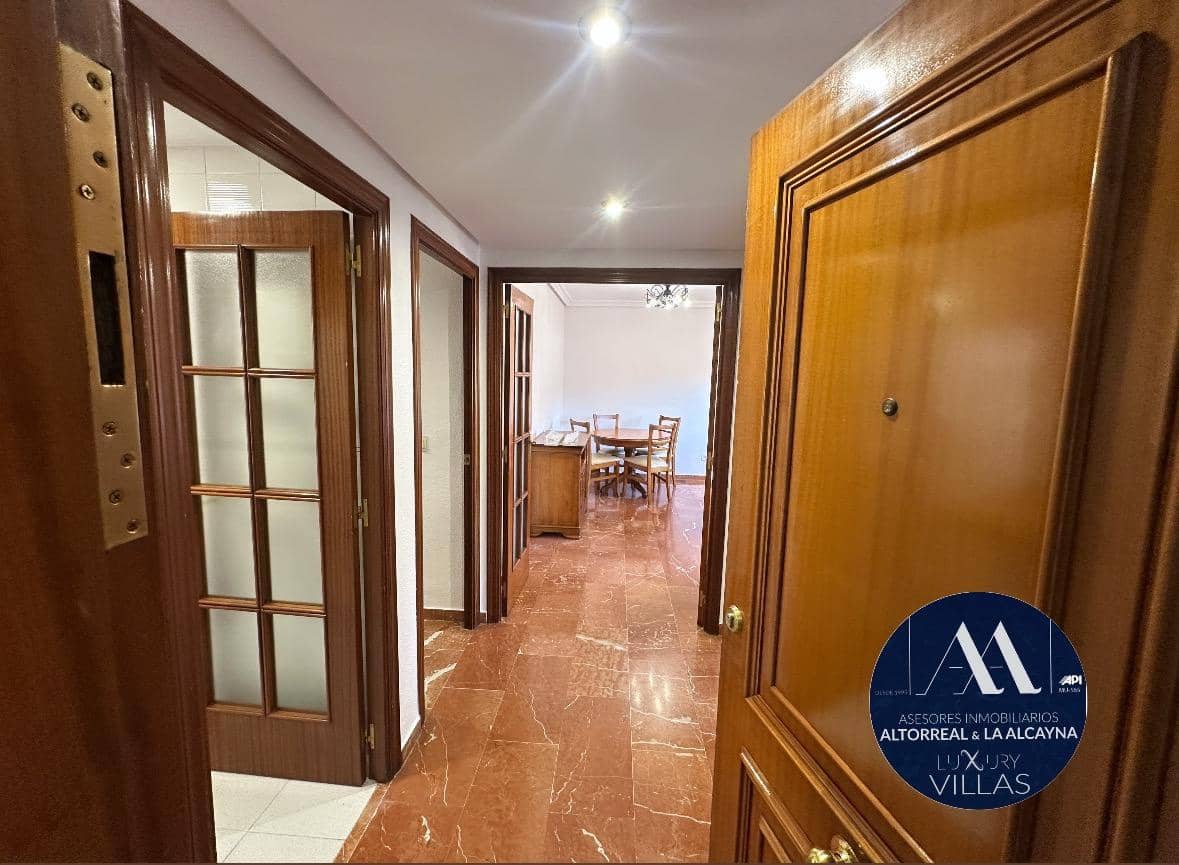 3 bedroom Flat for rent in Murcia city - € 1,000 (Ref: 8715668)