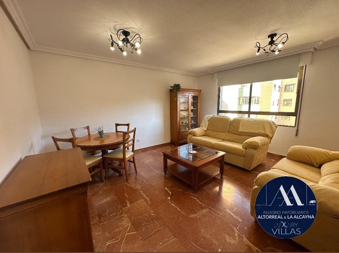 3 bedroom Flat for rent in Murcia city - € 1,000 (Ref: 8715668)