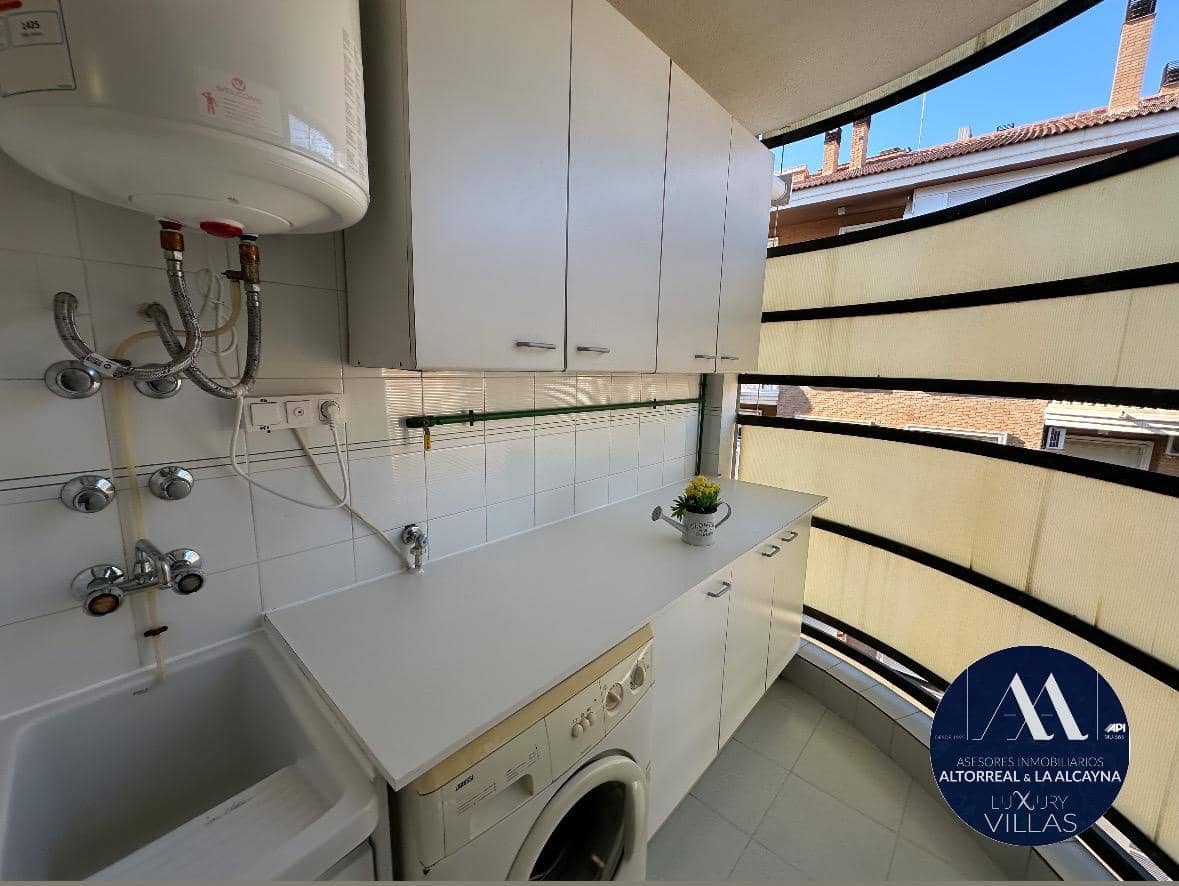 3 bedroom Flat for rent in Murcia city - € 1,000 (Ref: 8715668)
