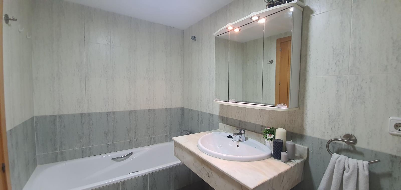 3 soverom Leilighet til salgs i Altorreal med svømmebasseng garasje - € 239 000 (Ref: 8799021)