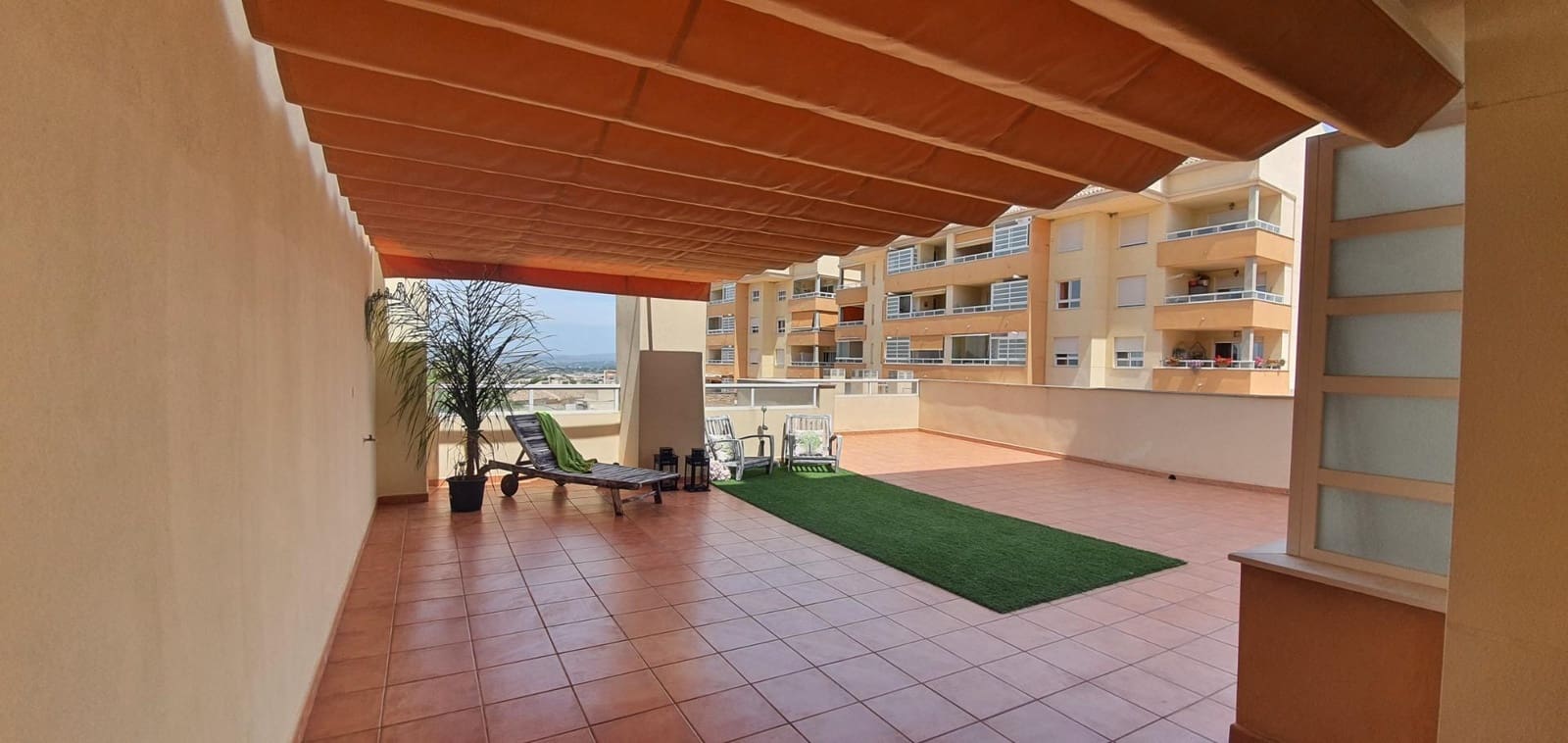 3 soverom Leilighet til salgs i Altorreal med svømmebasseng garasje - € 239 000 (Ref: 8799021)