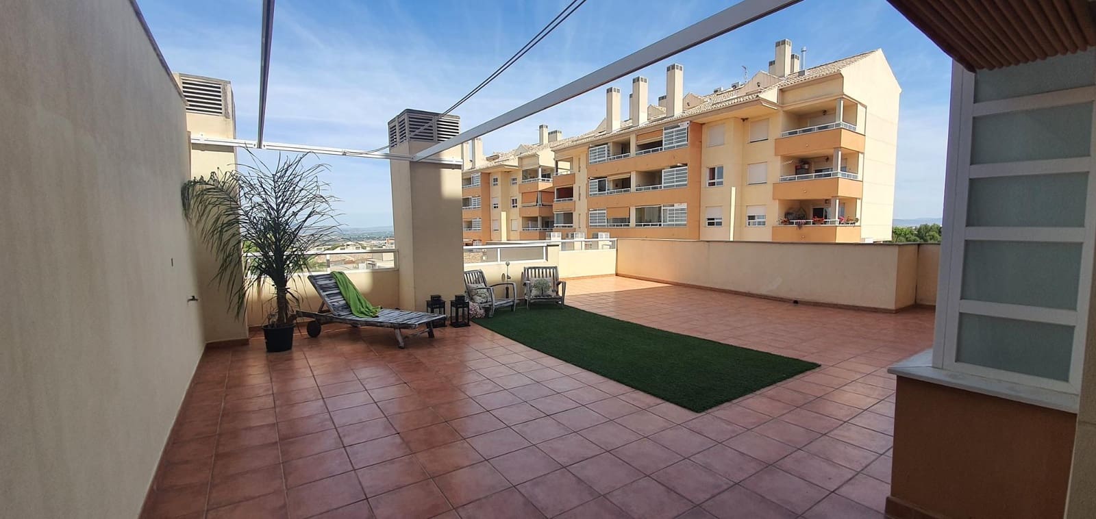 3 soverom Leilighet til salgs i Altorreal med svømmebasseng garasje - € 239 000 (Ref: 8799021)