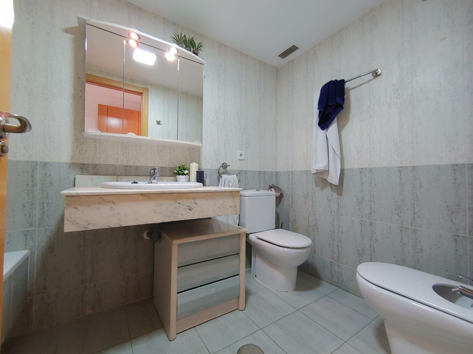 3 soverom Leilighet til salgs i Altorreal med svømmebasseng garasje - € 239 000 (Ref: 8799021)