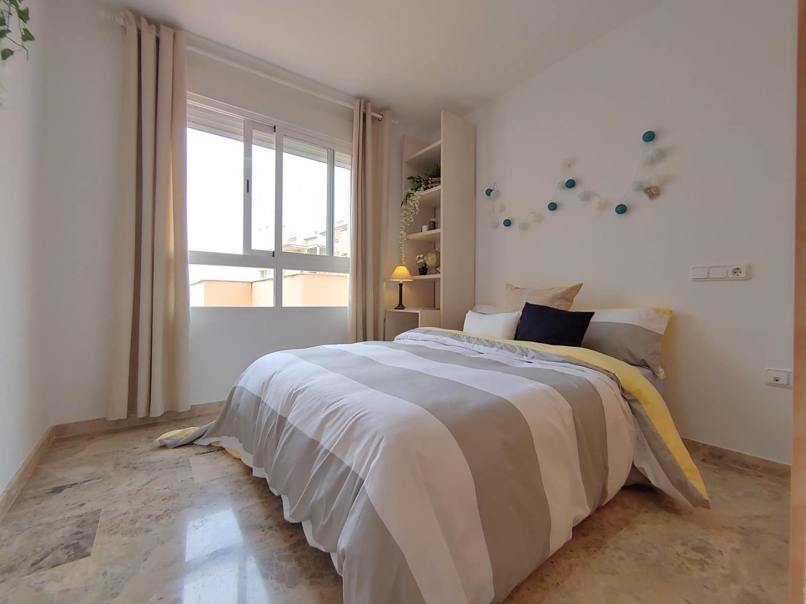 3 soverom Leilighet til salgs i Altorreal med svømmebasseng garasje - € 239 000 (Ref: 8799021)