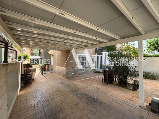 4 makuuhuone Paritalo myytävänä paikassa Molina de Segura mukana uima-altaan 
autotalli - 279 000 € (Ref: 9051061)