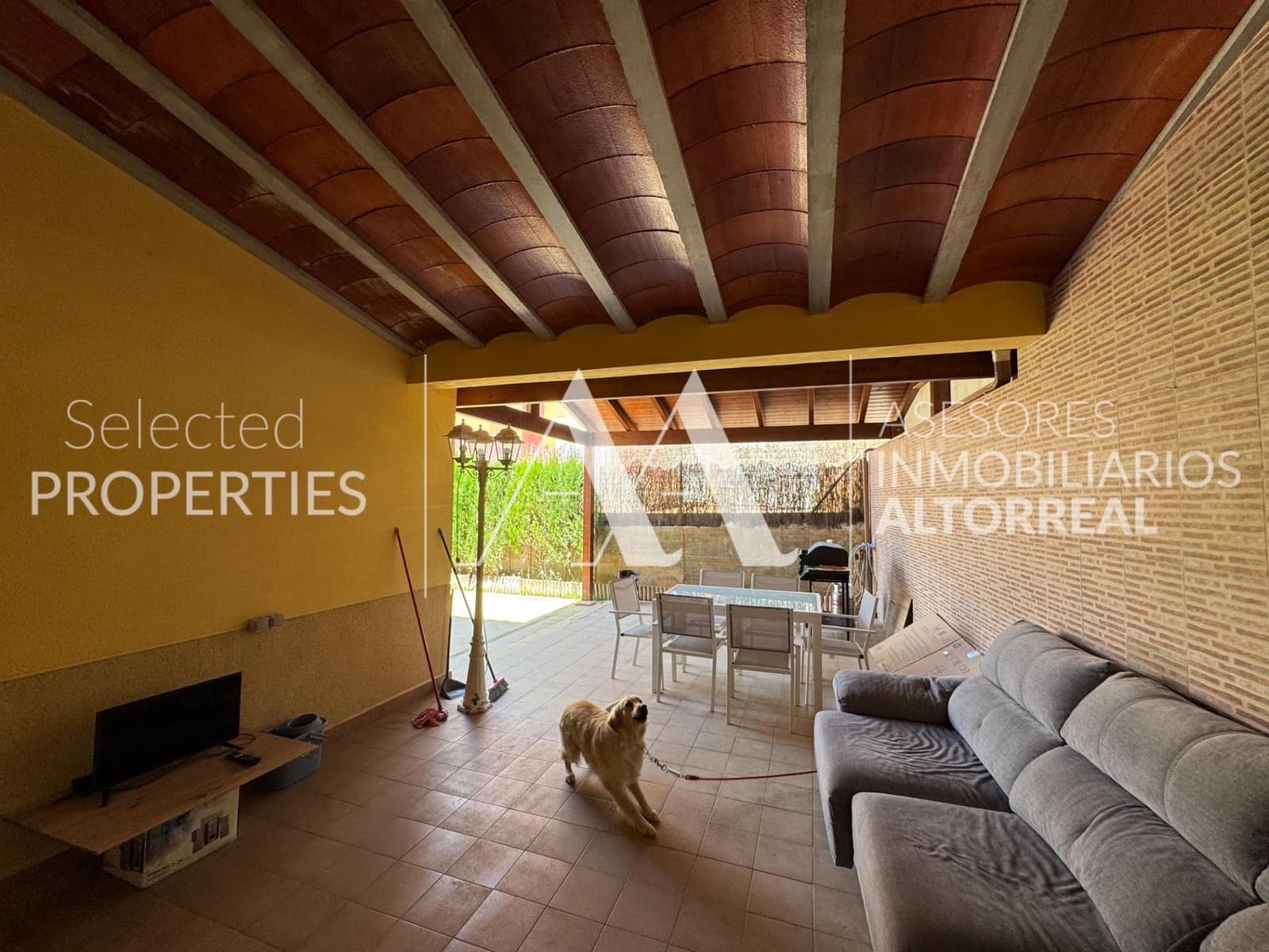 4 makuuhuone Paritalo myytävänä paikassa Altorreal mukana uima-altaan 
autotalli - 357 000 € (Ref: 9057621)