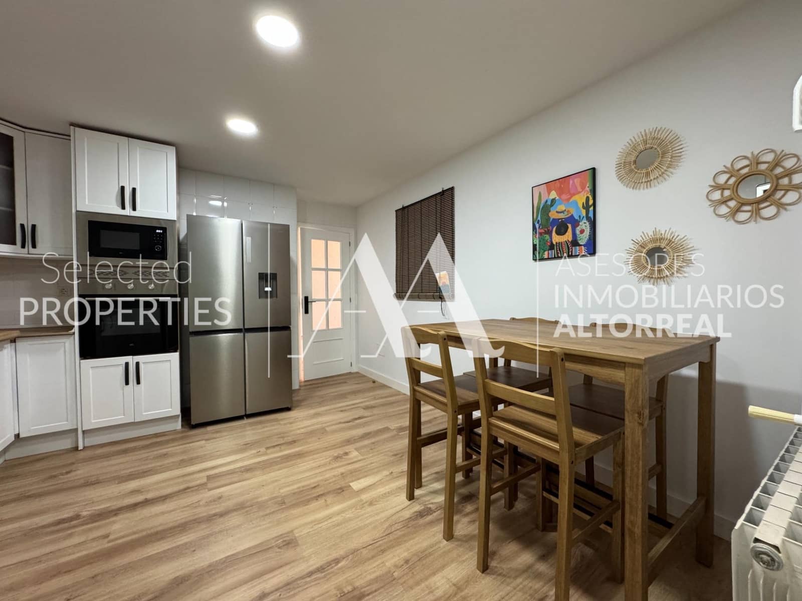 4 bedroom Semi-detached Villa for sale in Altorreal with pool garage - € 357,000 (Ref: 9057621)