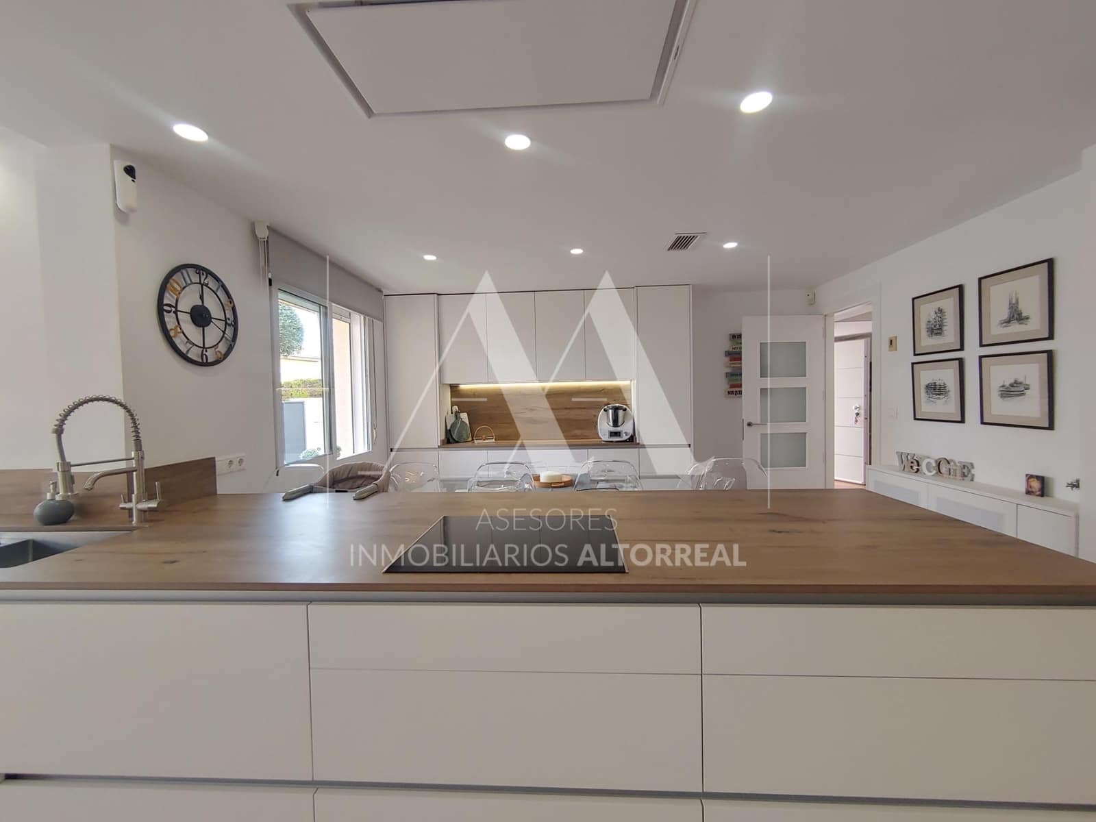 5 soveværelse Villa til salg i Altorreal med swimmingpool - € 420.000 (Ref: 9217426)