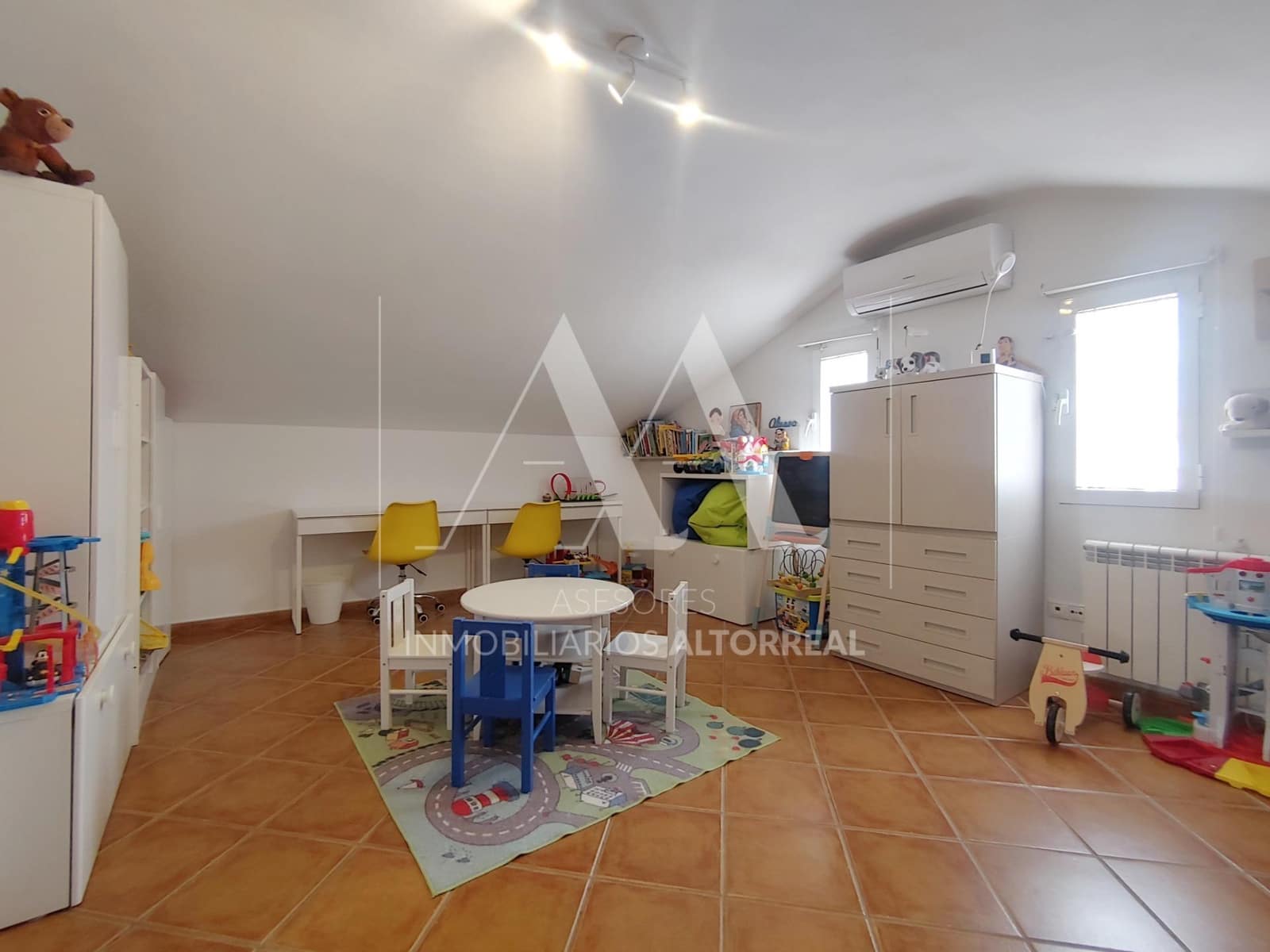 5 soveværelse Villa til salg i Altorreal med swimmingpool - € 420.000 (Ref: 9217426)