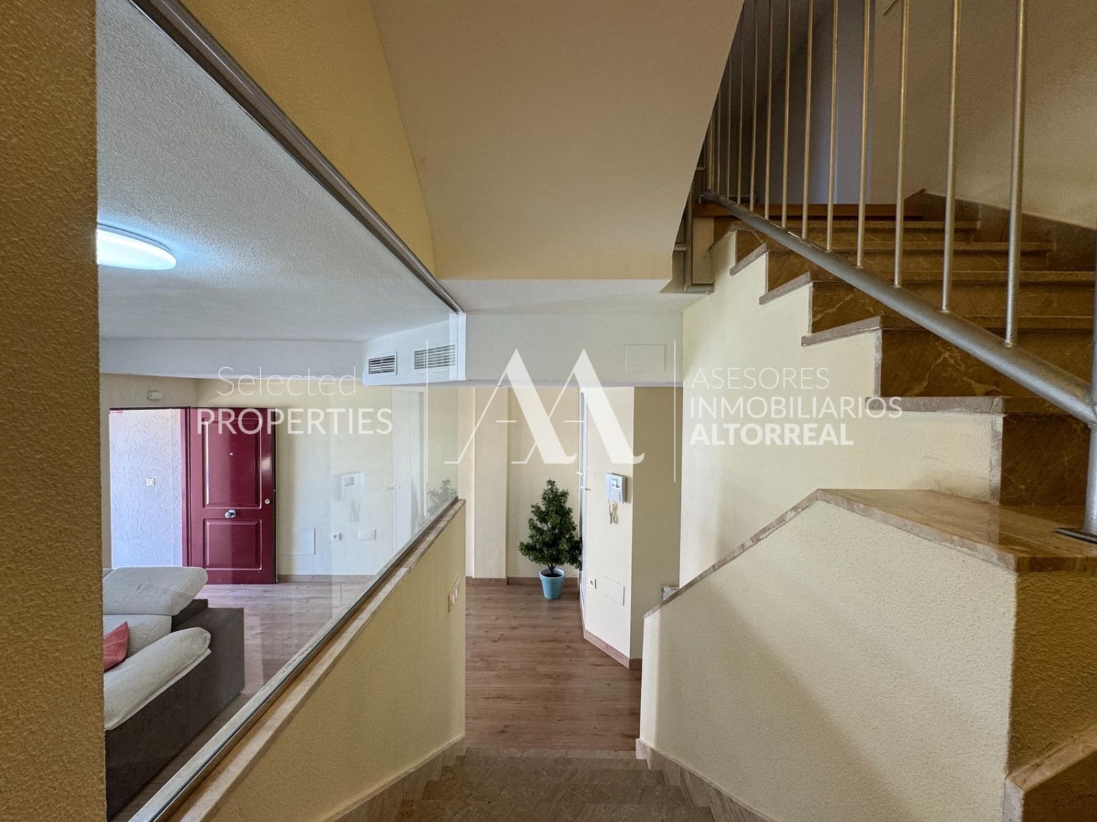 4 soverom Rekkehus til salgs i Altorreal med svømmebasseng garasje - € 275 000 (Ref: 9217427)