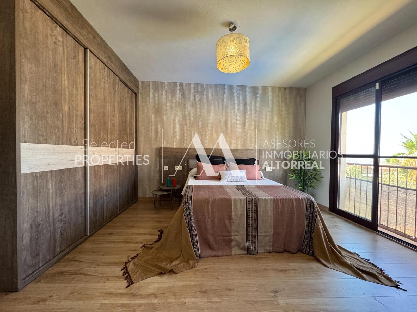 4 soverom Rekkehus til salgs i Altorreal med svømmebasseng garasje - € 275 000 (Ref: 9217427)