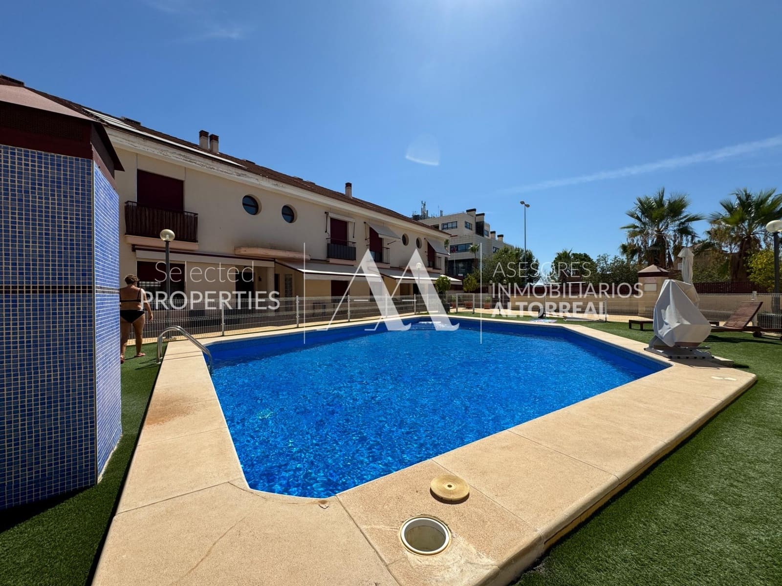 4 soverom Rekkehus til salgs i Altorreal med svømmebasseng garasje - € 275 000 (Ref: 9217427)