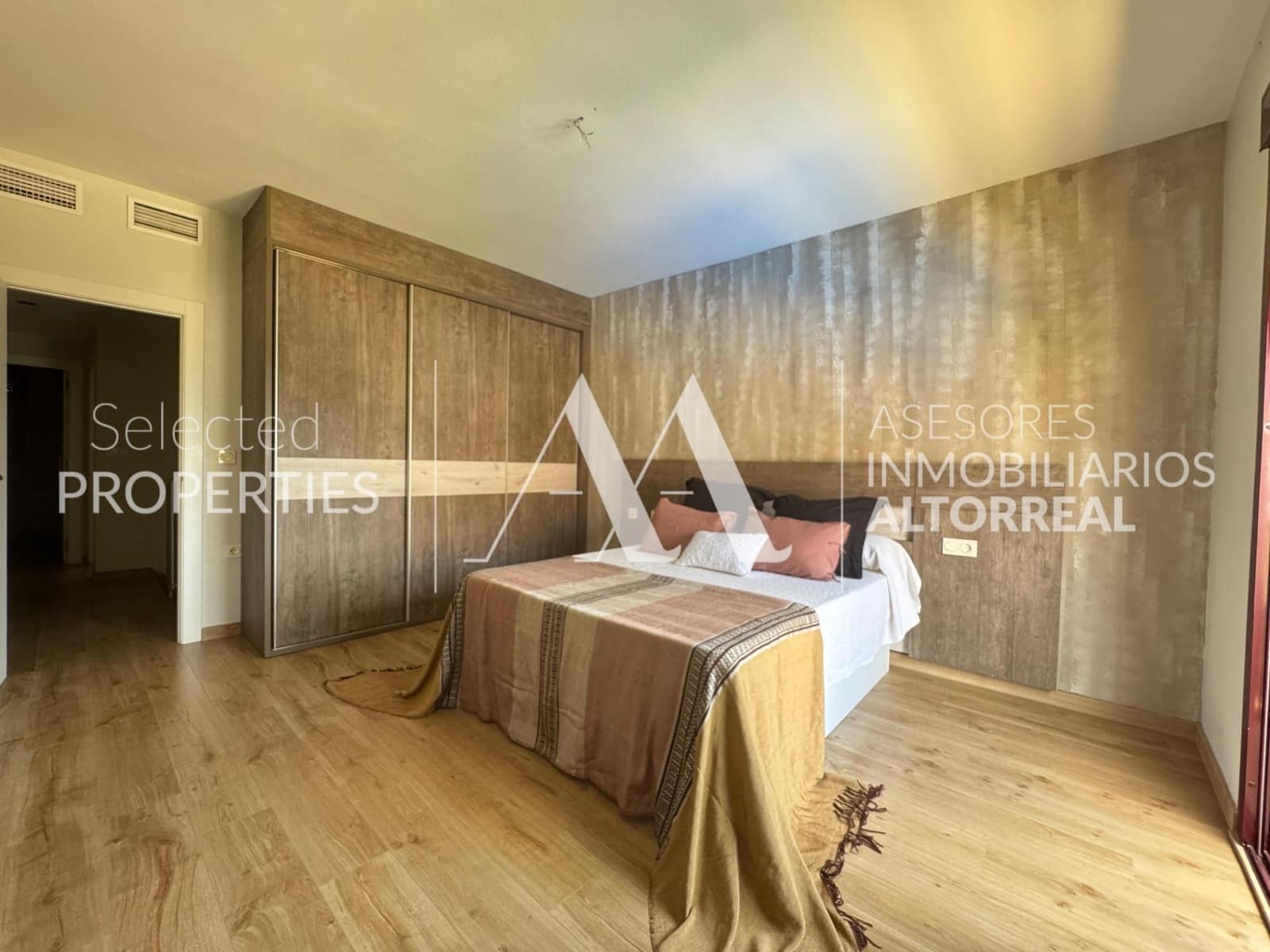 4 soverom Rekkehus til salgs i Altorreal med svømmebasseng garasje - € 275 000 (Ref: 9217427)