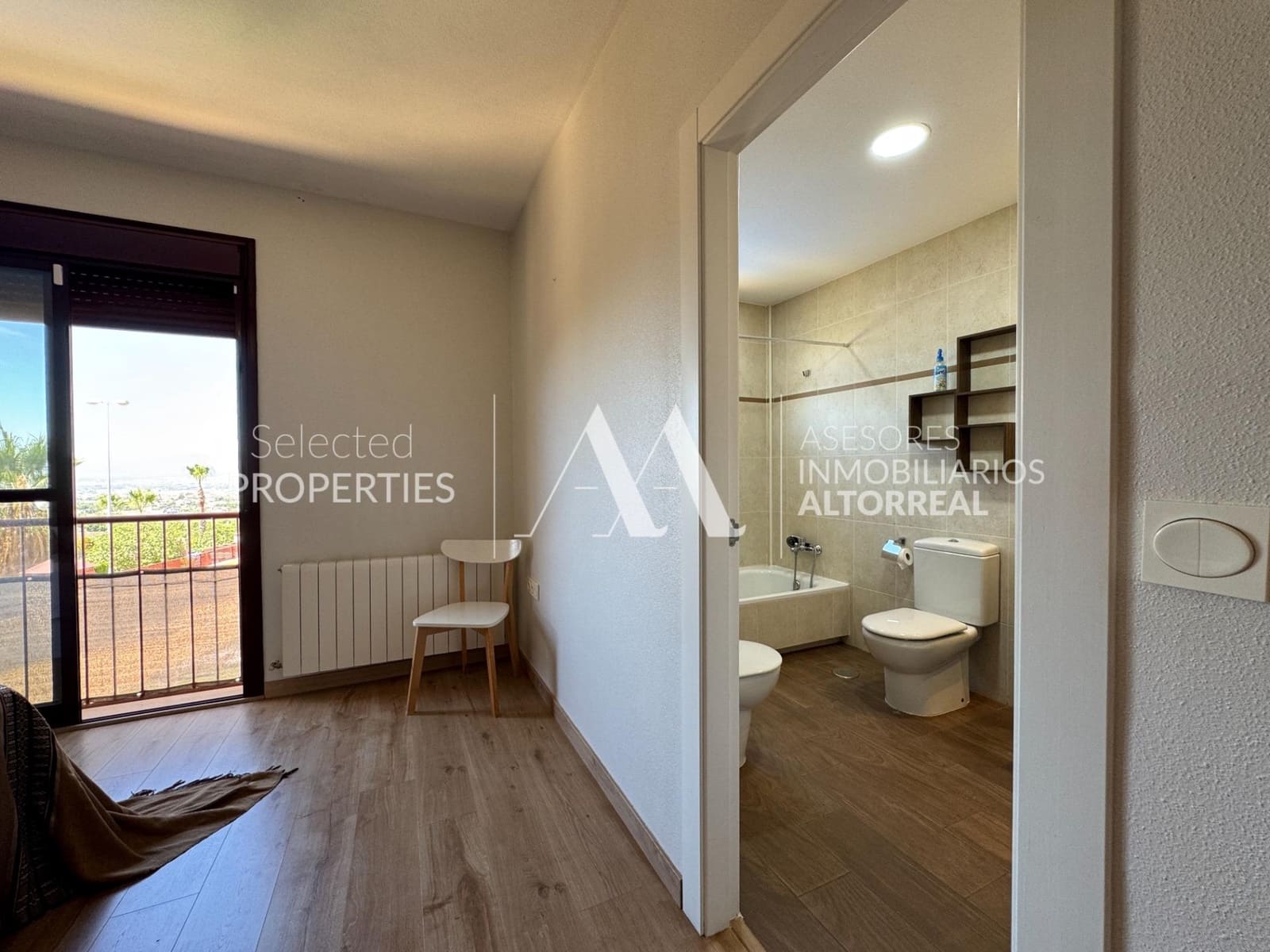 4 soverom Rekkehus til salgs i Altorreal med svømmebasseng garasje - € 275 000 (Ref: 9217427)