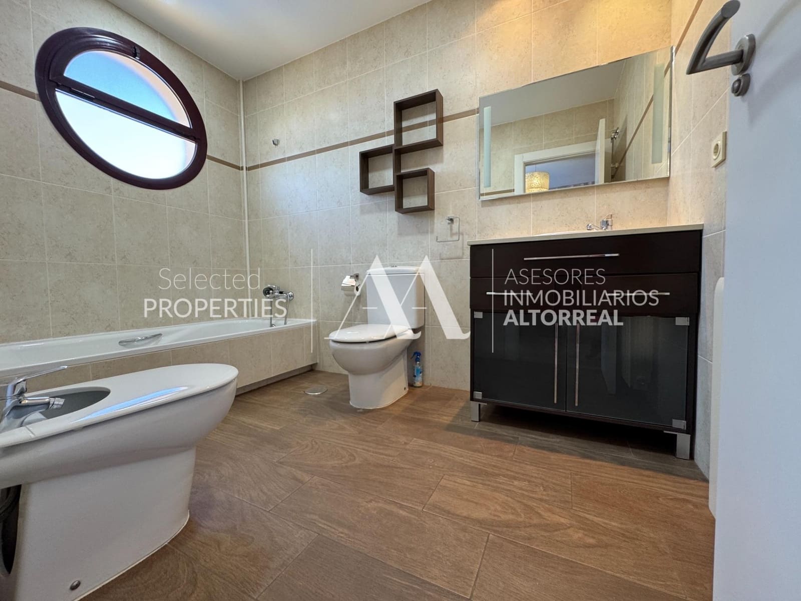 4 soverom Rekkehus til salgs i Altorreal med svømmebasseng garasje - € 275 000 (Ref: 9217427)