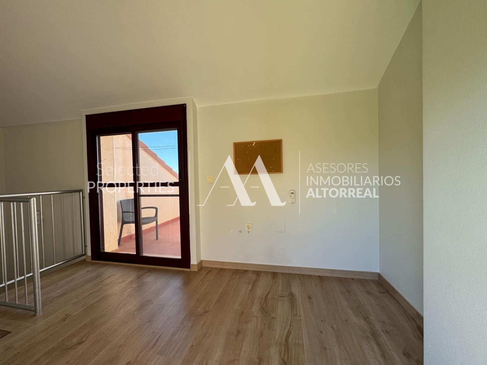 4 soverom Rekkehus til salgs i Altorreal med svømmebasseng garasje - € 275 000 (Ref: 9217427)