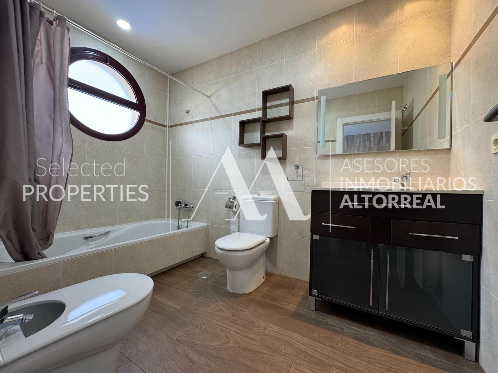 4 soverom Rekkehus til salgs i Altorreal med svømmebasseng garasje - € 275 000 (Ref: 9217427)