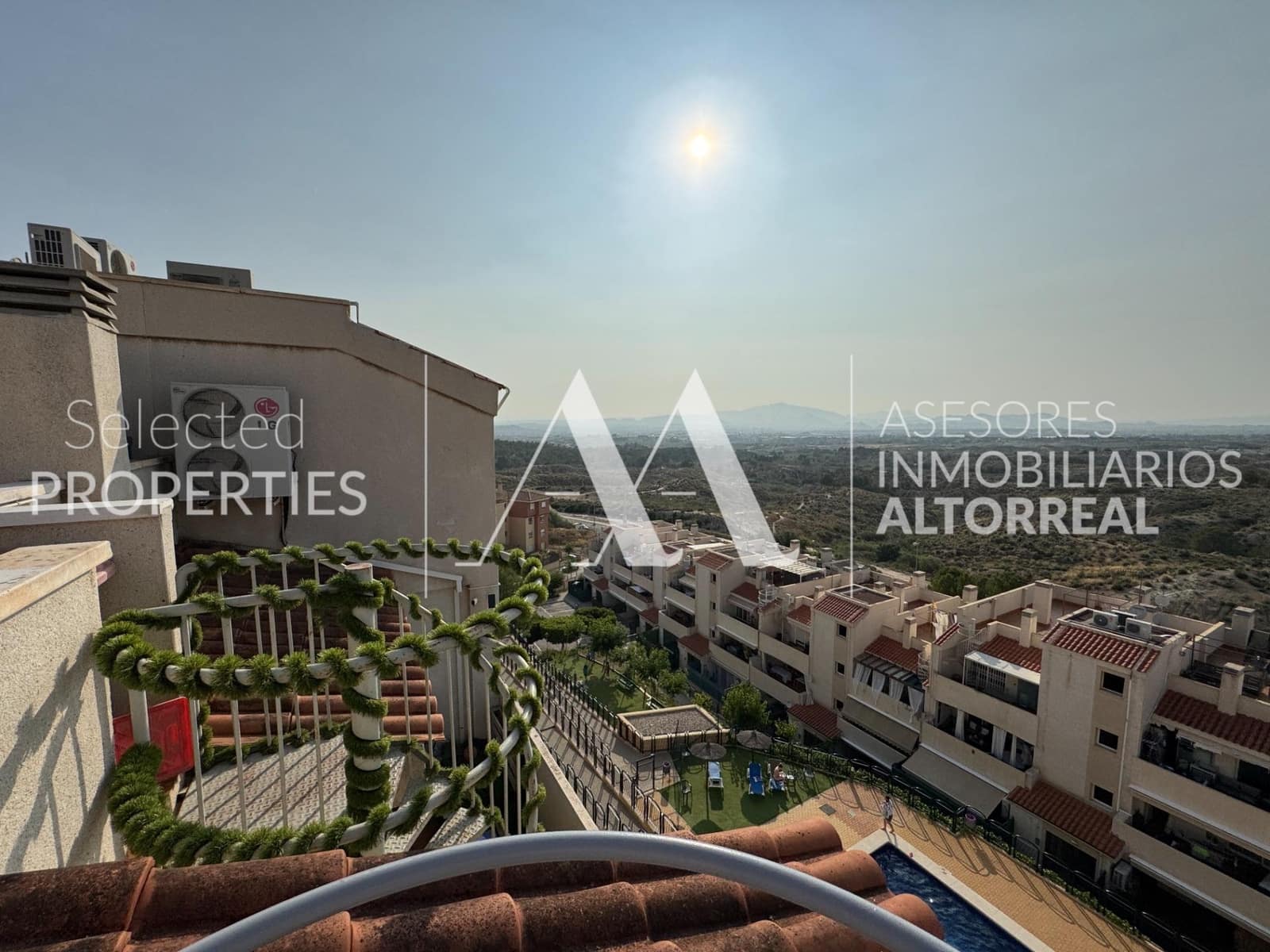 3 bedroom Penthouse for sale in Altorreal with pool garage - € 189,000 (Ref: 9301082)