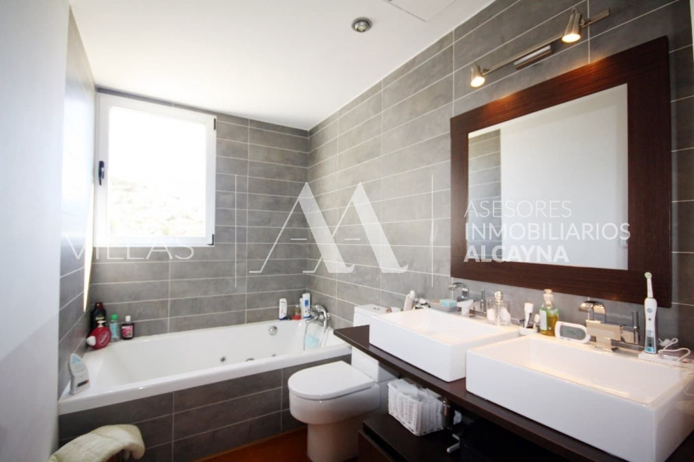 6 soverom Villa til salgs i La Alcayna med svømmebasseng garasje - € 750 000 (Ref: 9301083)