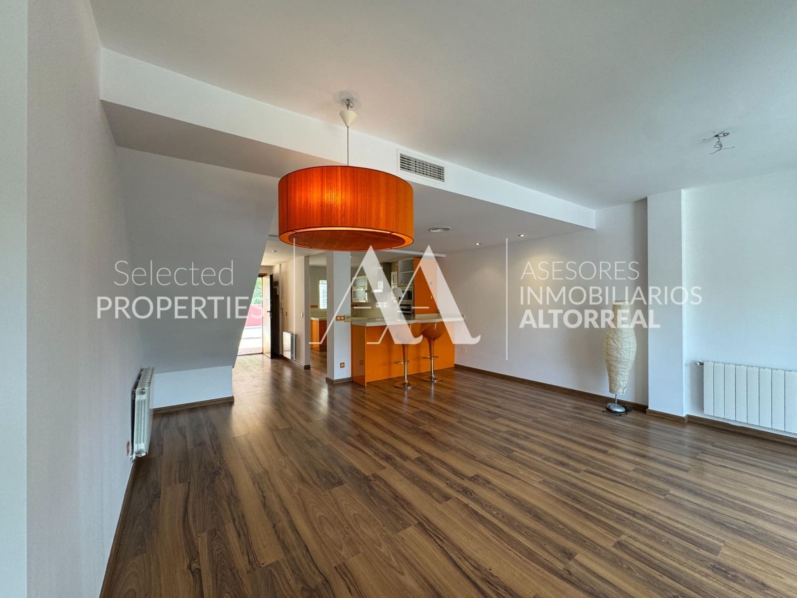 3 soverom Rekkehus til salgs i Altorreal med svømmebasseng - € 239 000 (Ref: 9312905)