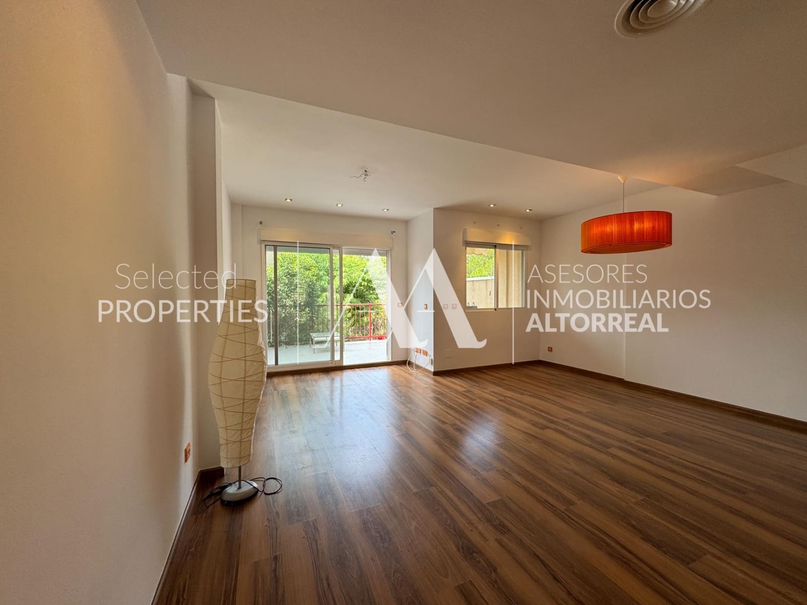 3 soverom Rekkehus til salgs i Altorreal med svømmebasseng - € 239 000 (Ref: 9312905)