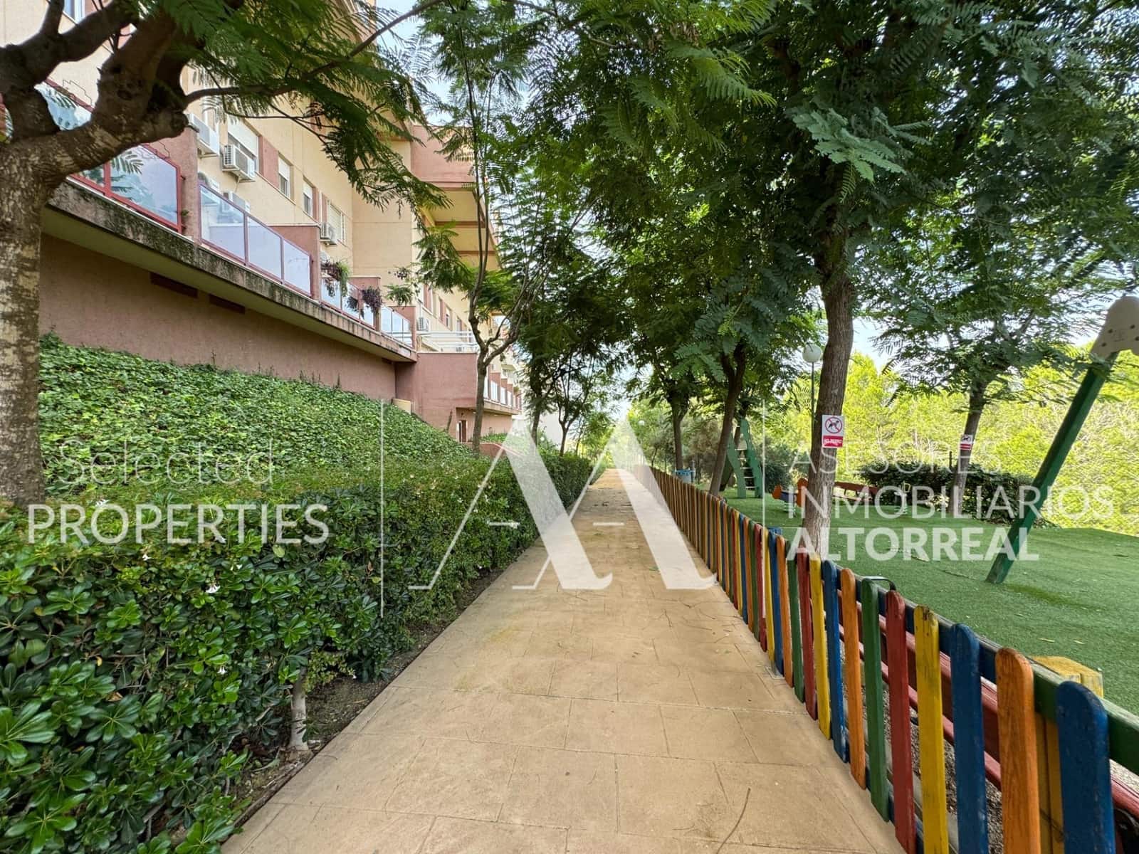 3 soverom Rekkehus til salgs i Altorreal med svømmebasseng - € 239 000 (Ref: 9312905)