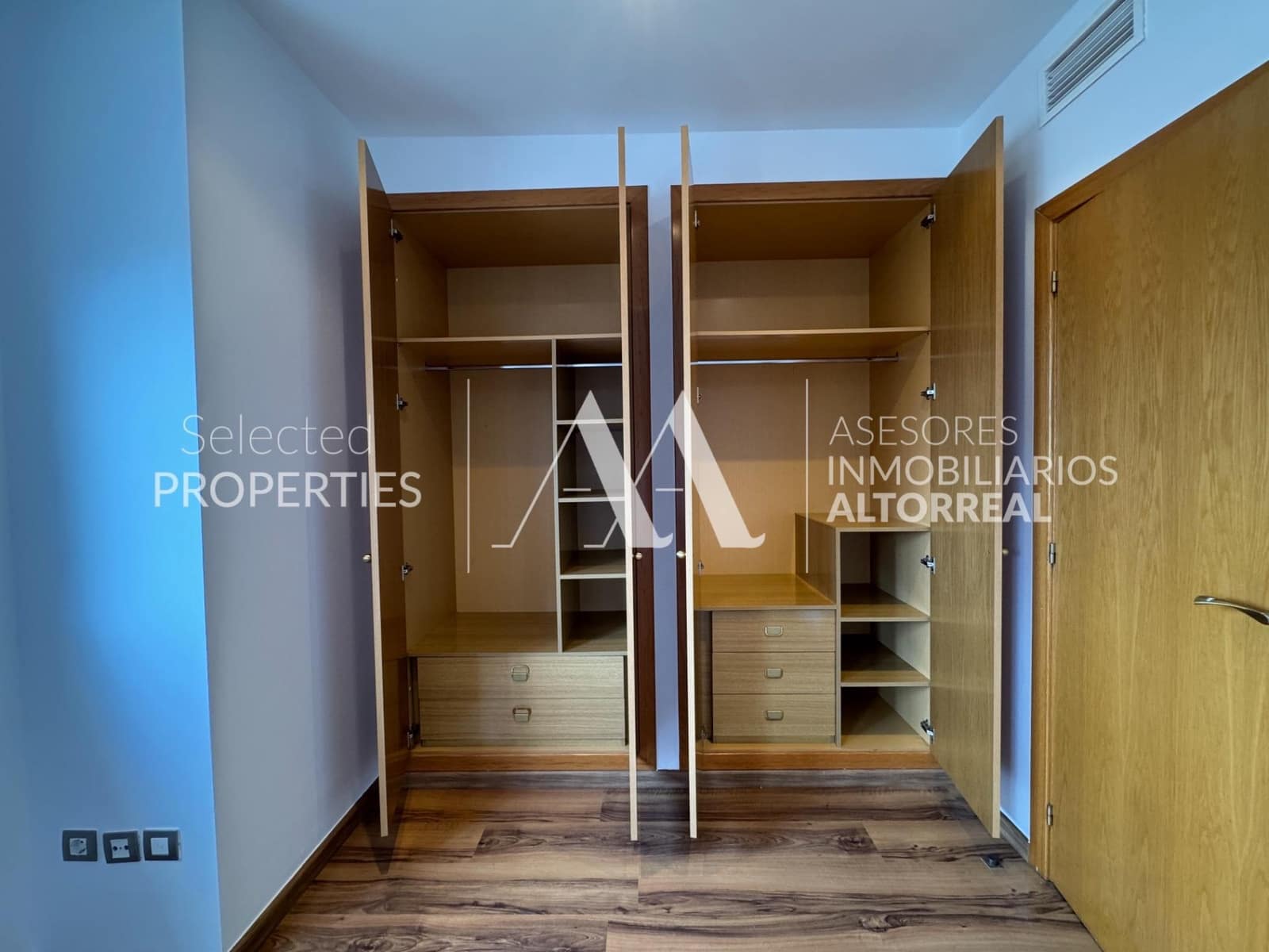 3 soverom Rekkehus til salgs i Altorreal med svømmebasseng - € 239 000 (Ref: 9312905)