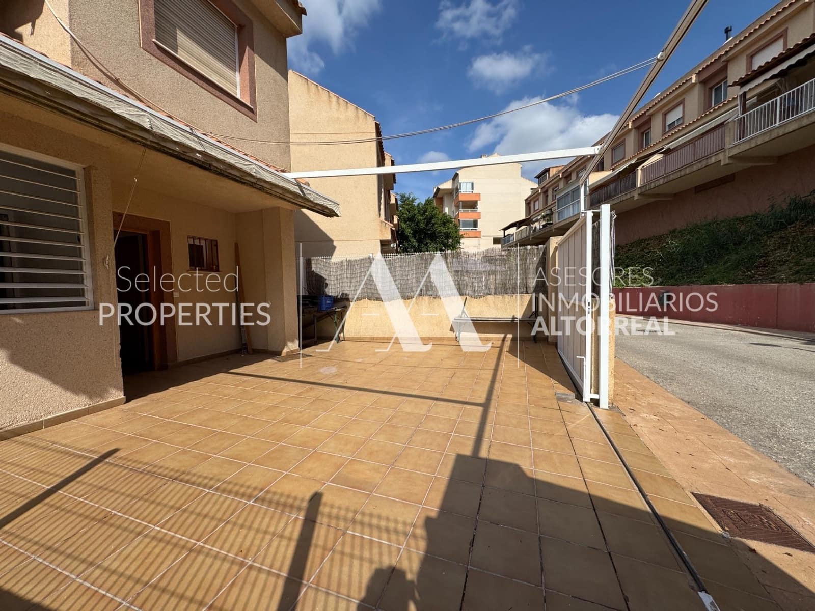 3 soverom Rekkehus til salgs i Altorreal med svømmebasseng - € 239 000 (Ref: 9312905)