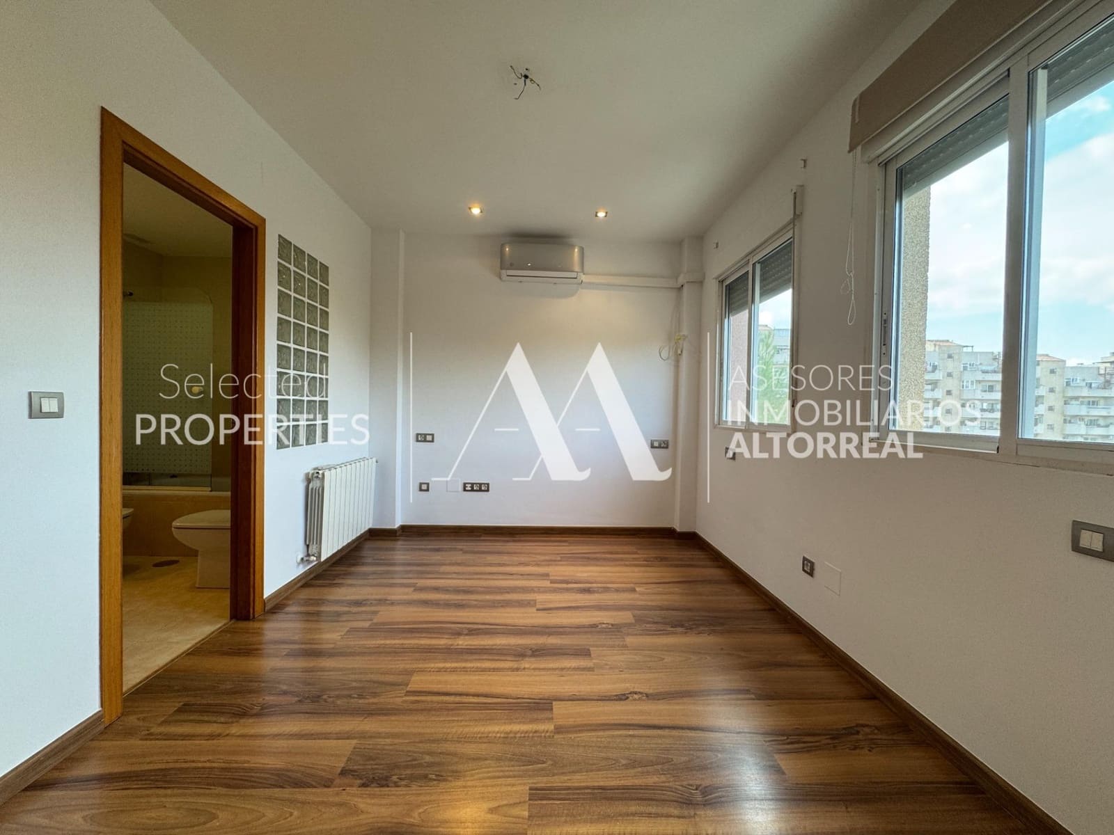 3 soverom Rekkehus til salgs i Altorreal med svømmebasseng - € 239 000 (Ref: 9312905)