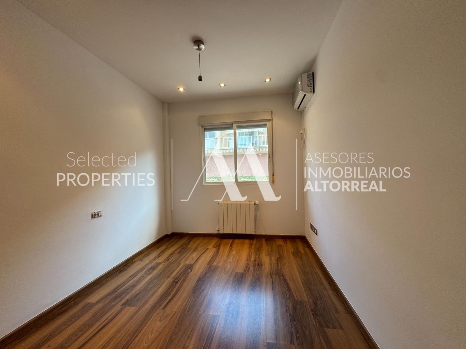 3 soverom Rekkehus til salgs i Altorreal med svømmebasseng - € 239 000 (Ref: 9312905)